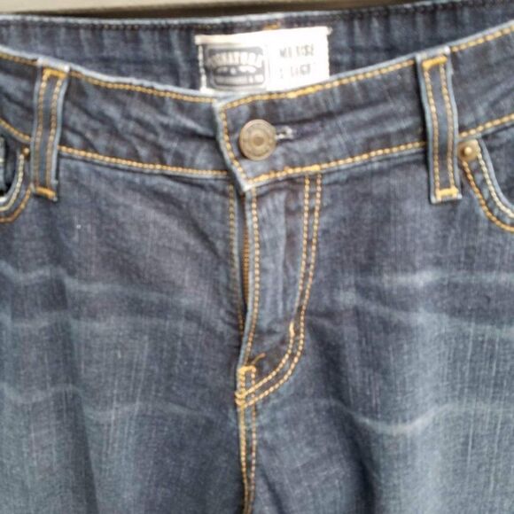 Levi's Signature Mid Rise Straight Jeans Size 14 - Picture 2 of 10